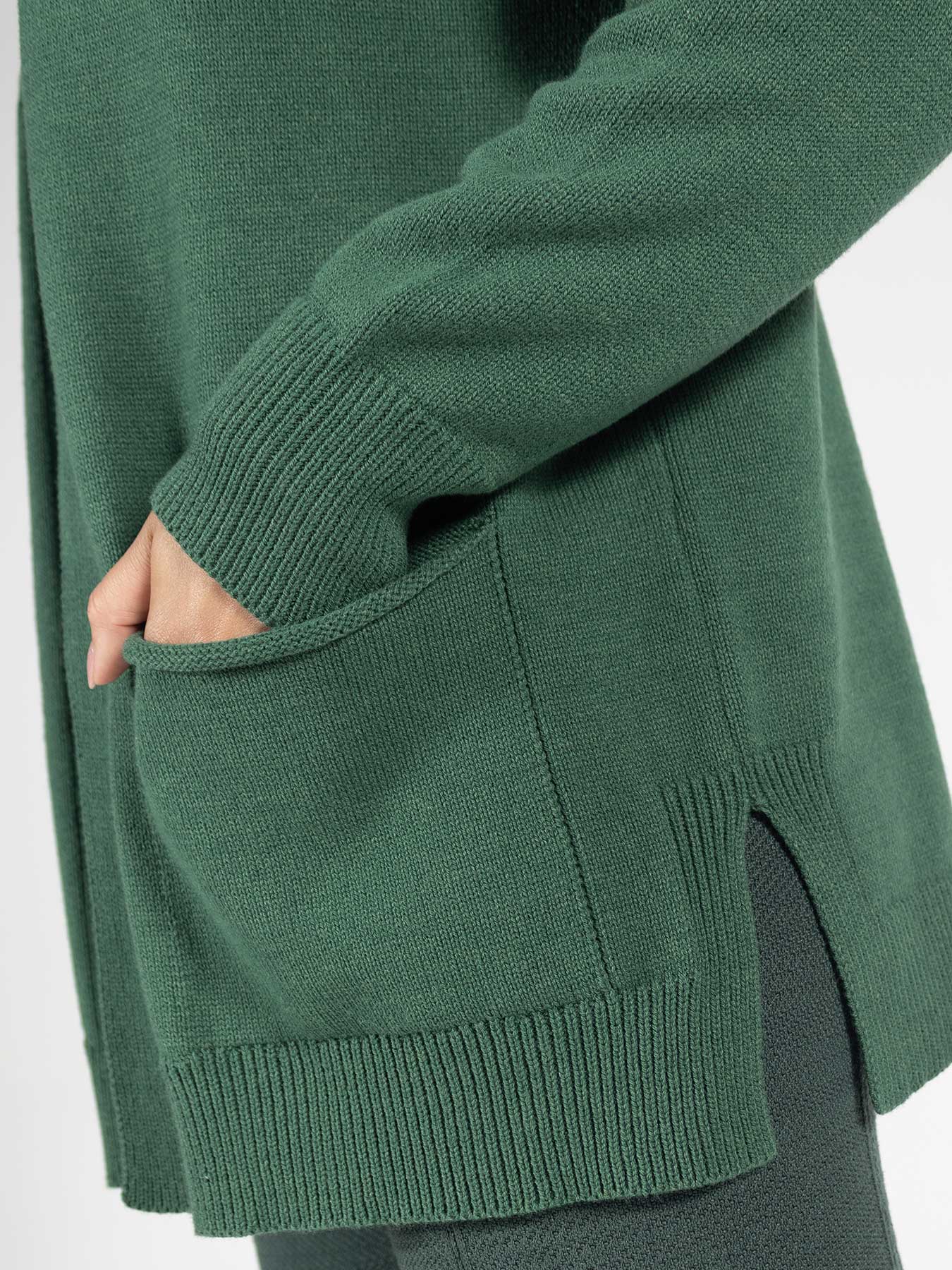 Verde escuro