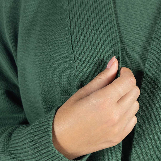 Verde escuro