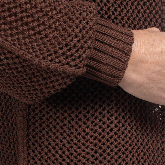 Marrom escuro