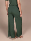 Verde escuro